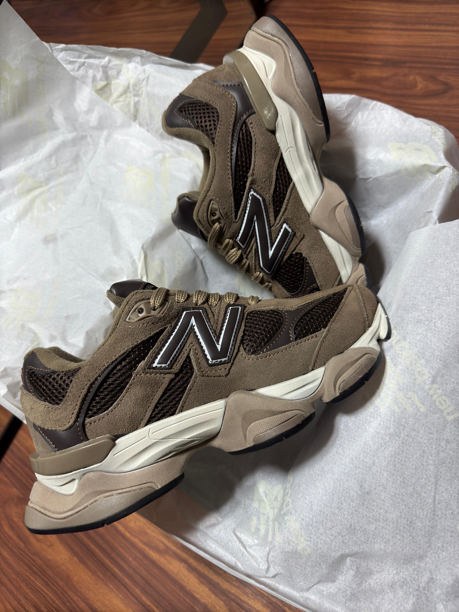 Nb 9060 (couro) masculino