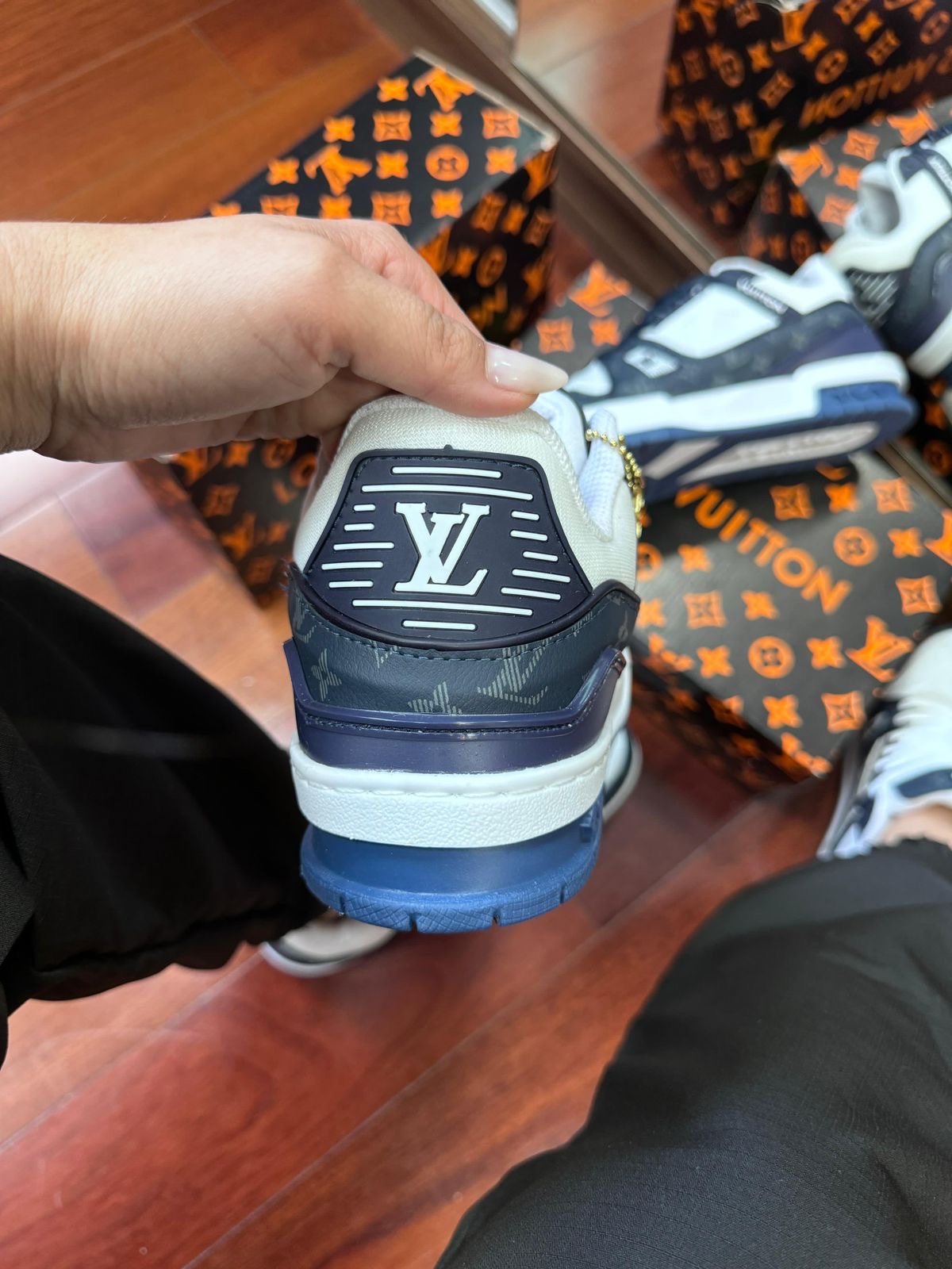 Lv Trainer (masculino)